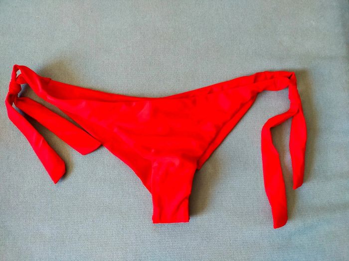 Bas de bikini rouge à nouer – Taille XL – Neuf avec étiquette - photo numéro 4
