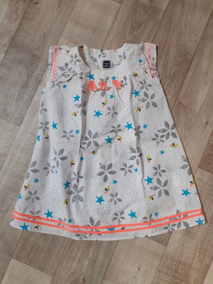 Robe fille blanche motif fleuri 18 mois
