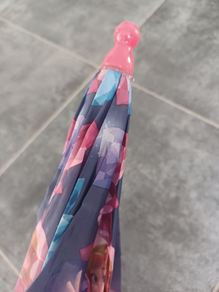 Parapluie la reine des neiges - photo numéro 4