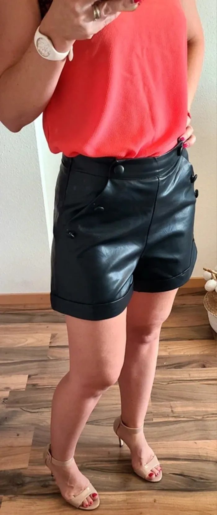 Short similicuir 🍬 Neuf avec étiquette - Plusieurs tailles disponibles - photo numéro 10