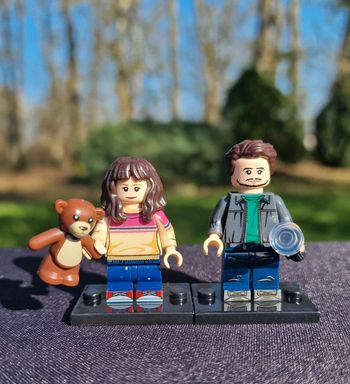 Minifigure Jeu vidéo Film horreur FNAF Five Nights At Freddy's lot de 2 figurines Abby et Mike