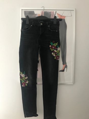 Jean slim skinny Zara à broderies 36