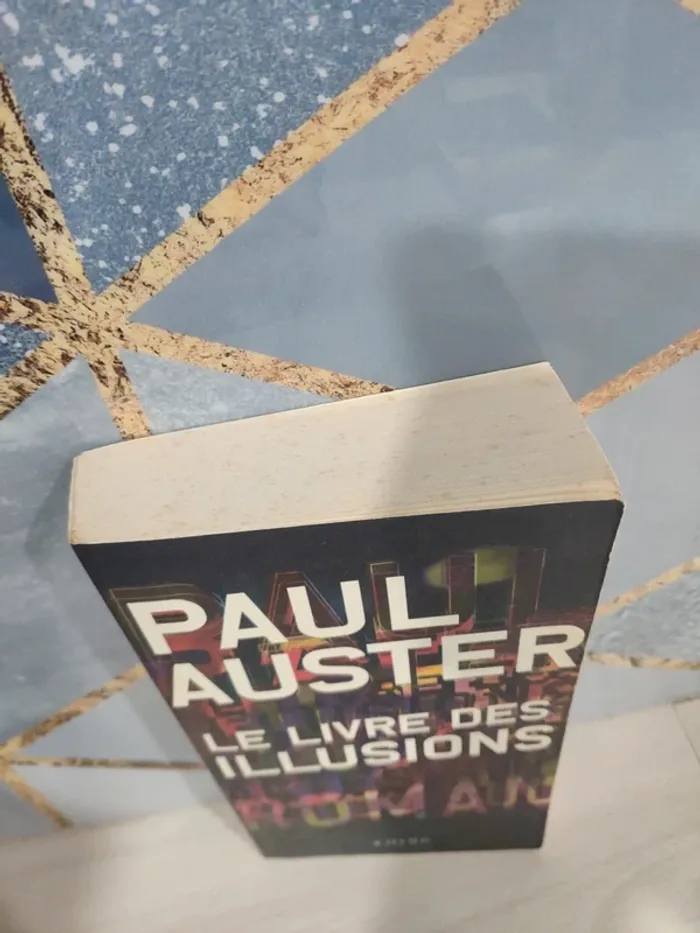 Livre grand format Auster livre des illusions actes sud - photo numéro 2