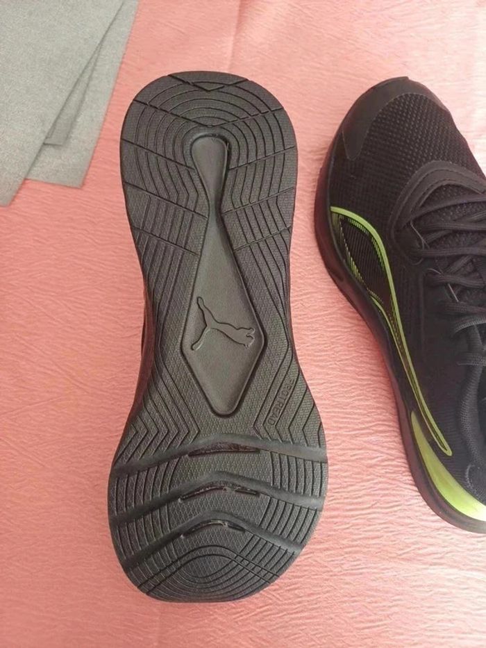 Chaussures puma taille 38 - photo numéro 4