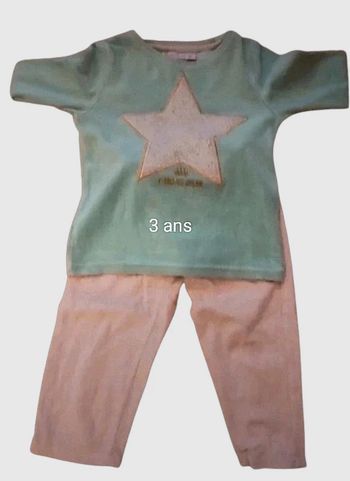 Pyjama fille rose et bleu taille 3 ans : Douceur et confort garantis