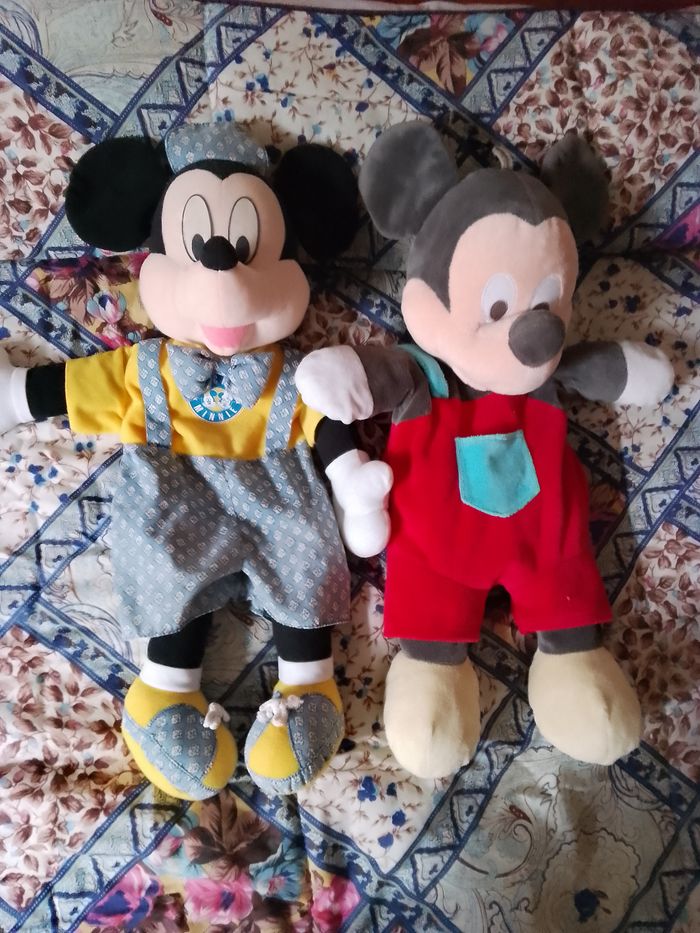 2 grandes peluches range pyjama mickey et minie walt disney