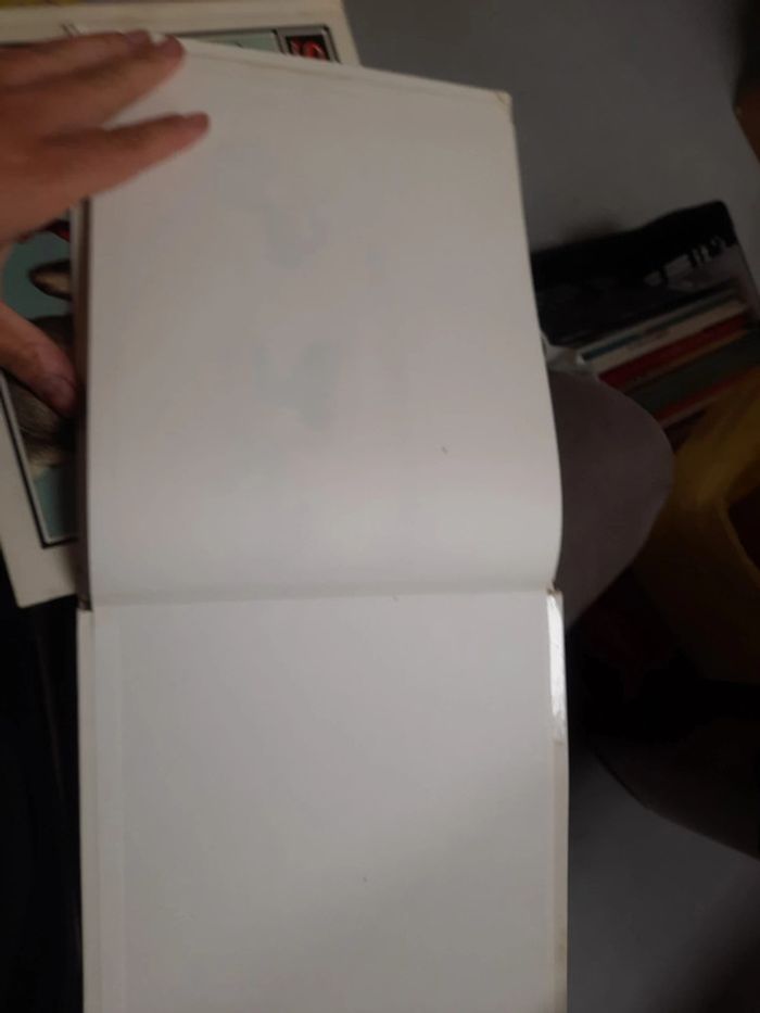 Bd dessin livre particulier - photo numéro 13