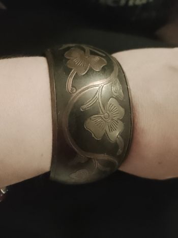 bracelet en cuivre noir/doré artisanal vintage années 70.