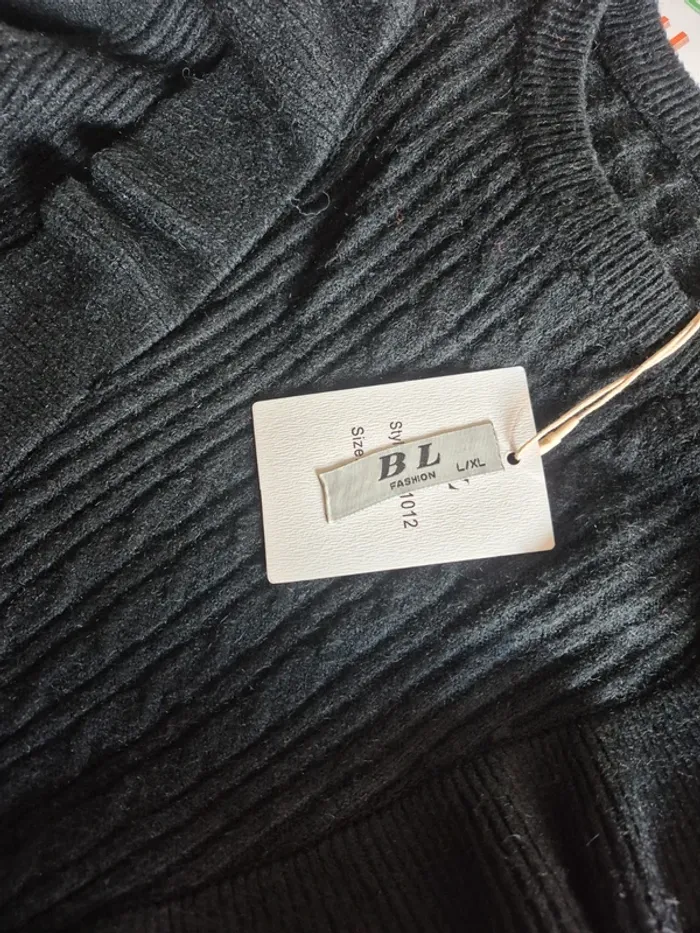Pull Noir Femme Taille L/XL - photo numéro 3