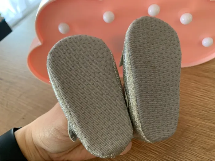 Chaussures grises bébé - photo numéro 4