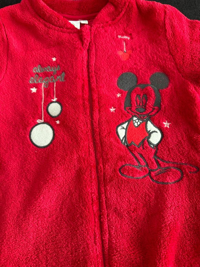 Superbe grenouillère polaire Disney 18 mois - photo numéro 2