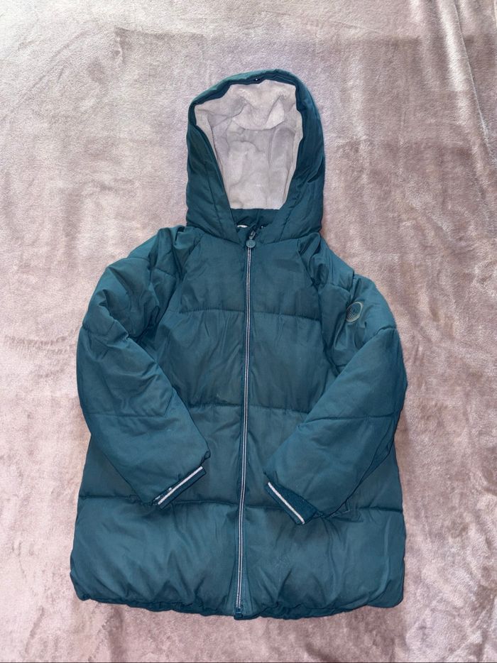 Manteau d’hiver fille Okaïdi taille 8 ans en très bon état.