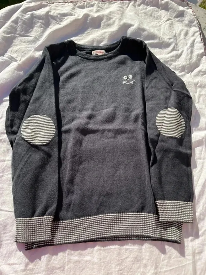 Pull noir avec coudière DPAM taille 10 ans