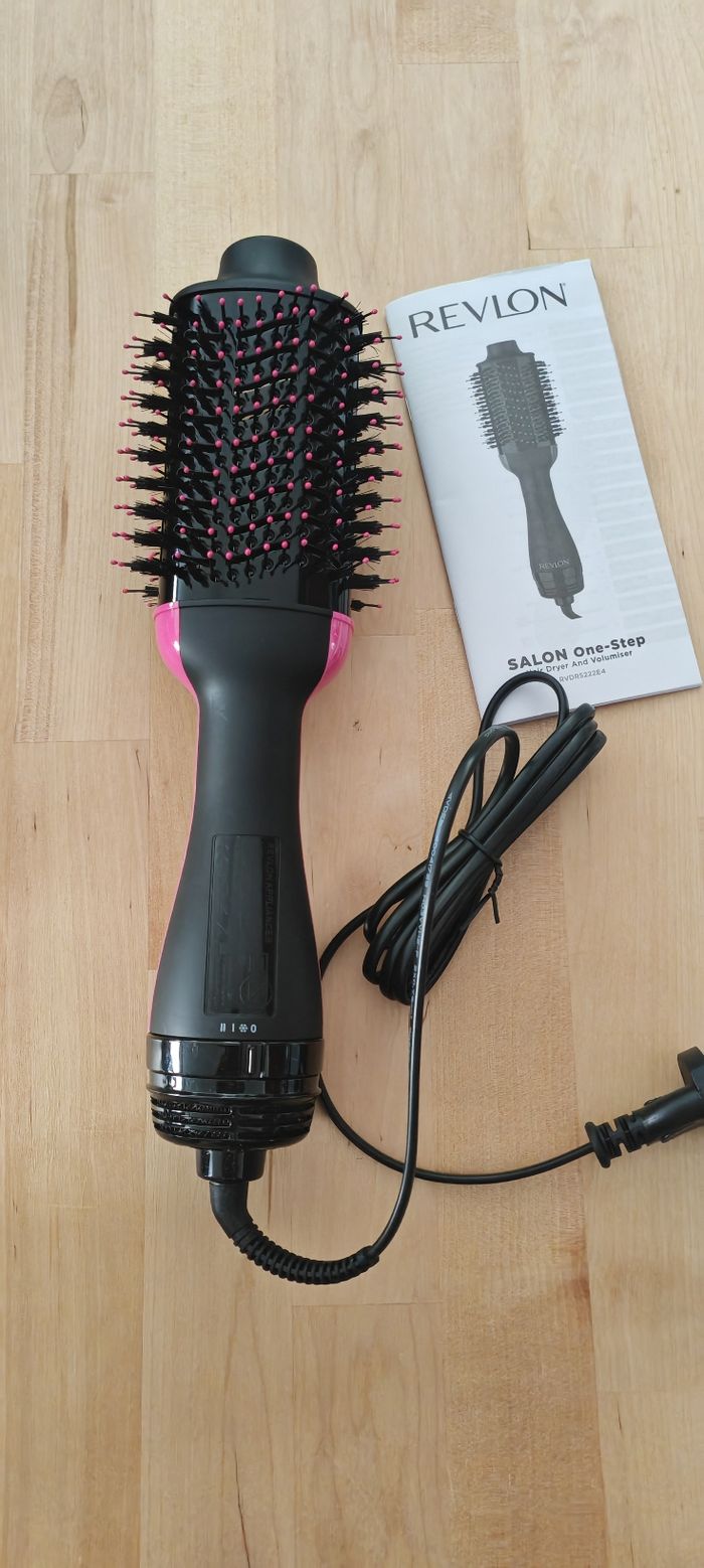 Brosse soufflante coiffante séchante Revlon Neuve - photo numéro 2