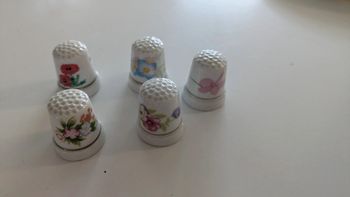 Lot de 5 dés à coudre ancien