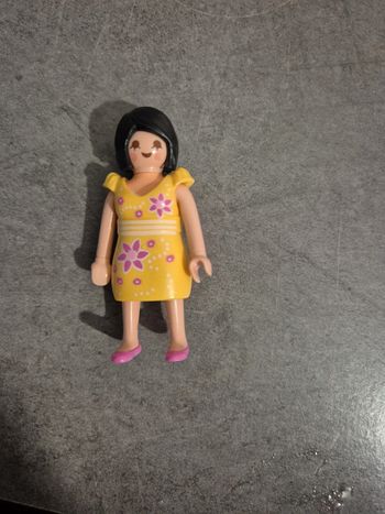 Playmobil femme robe