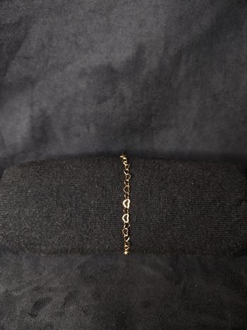 Bracelet doré maille cœurs ajourés – 21,5 cm – Neuf jamais porté