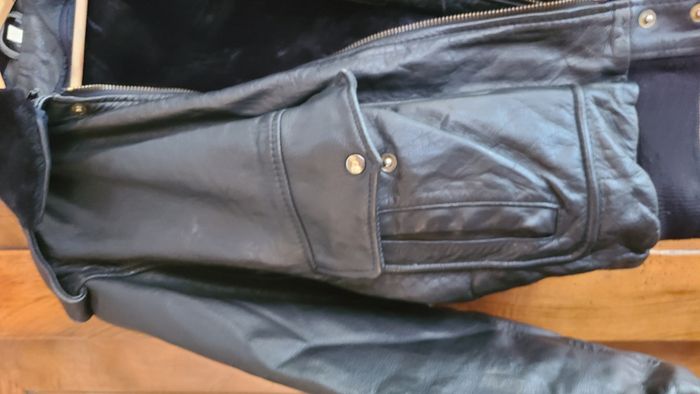 Blouson en véritable cuir noir - photo numéro 4