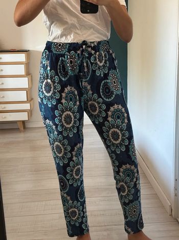 Pantalon fluide Taille M/L peu porté