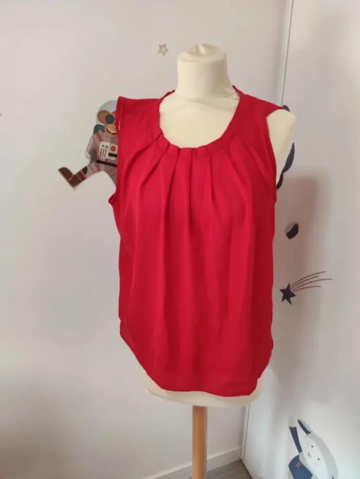 T-shirt rouge esmara taille 42 très bon état