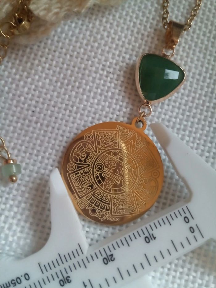 Collier médaillon amulette Maya et pierre verte aventurine - photo numéro 4