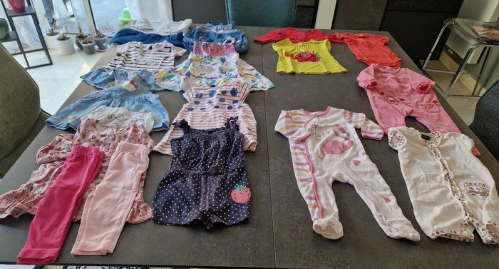 Lots vêtements  9 mois tbe