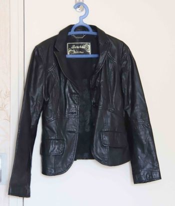 Veste en similicuir Bershka