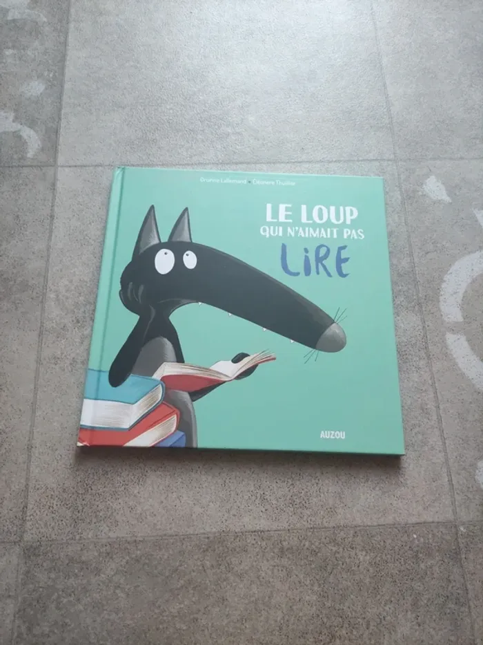 Le Loup qui n'aimait pas lire