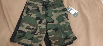 2 shorts Primark 110 cm neuf