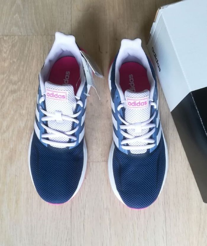 Baskets chaussures running adidas taille 36 2/3 neuves - photo numéro 3