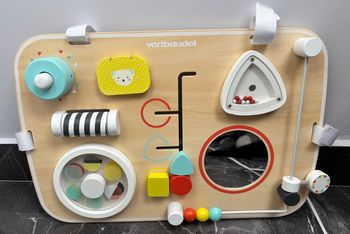 Tableau d’activité en bois vertbaudet