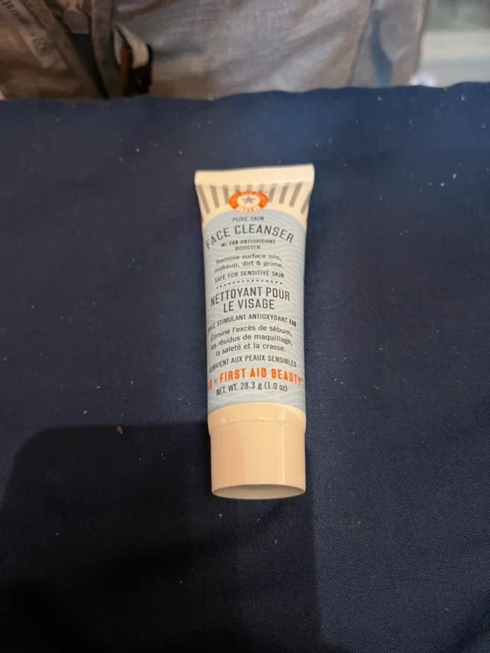 Nettoyant visage first aid beauty