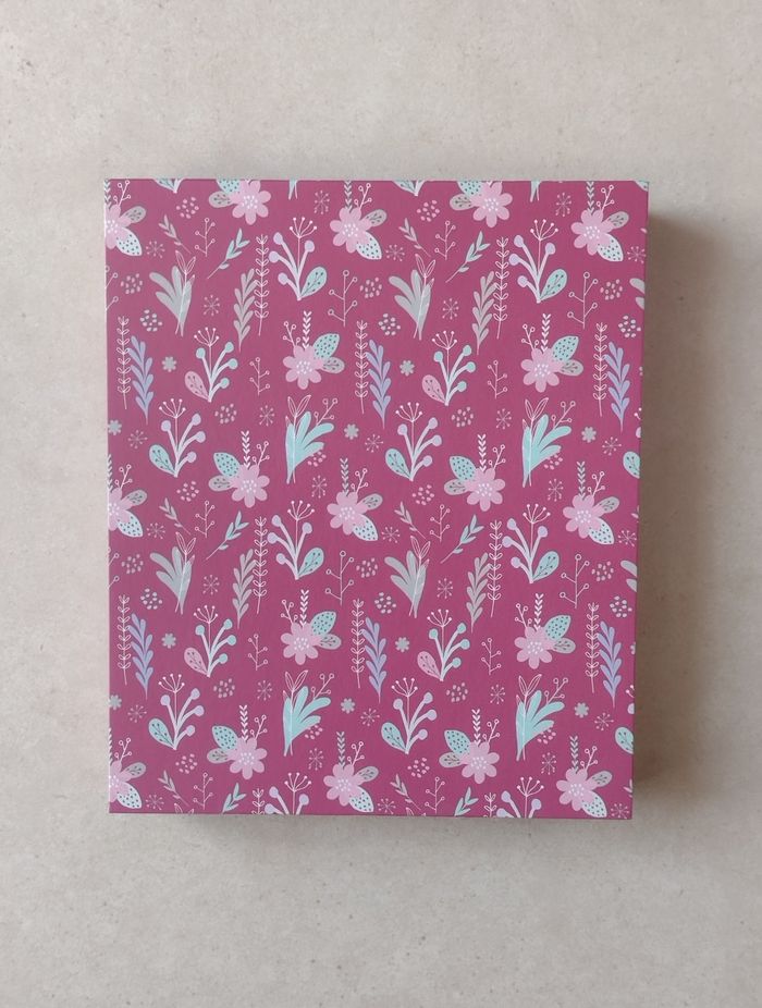 Coffret neuf  Lovely box de Sycomore Mes premières broderies - photo numéro 2