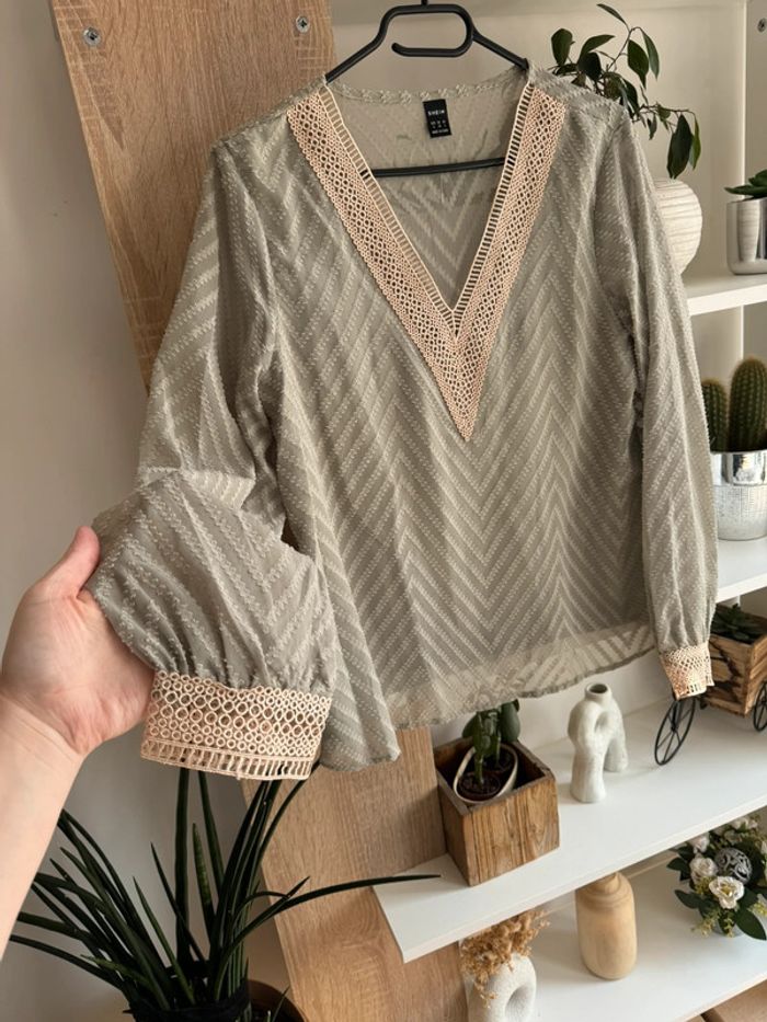 Blouse Shein col broderie dorée - photo numéro 2