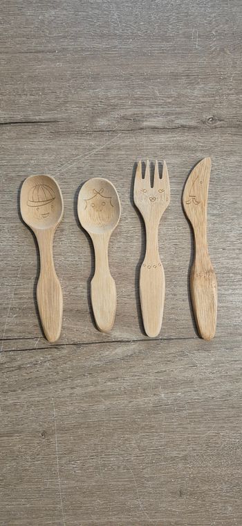 Lot couverts bébé en bois