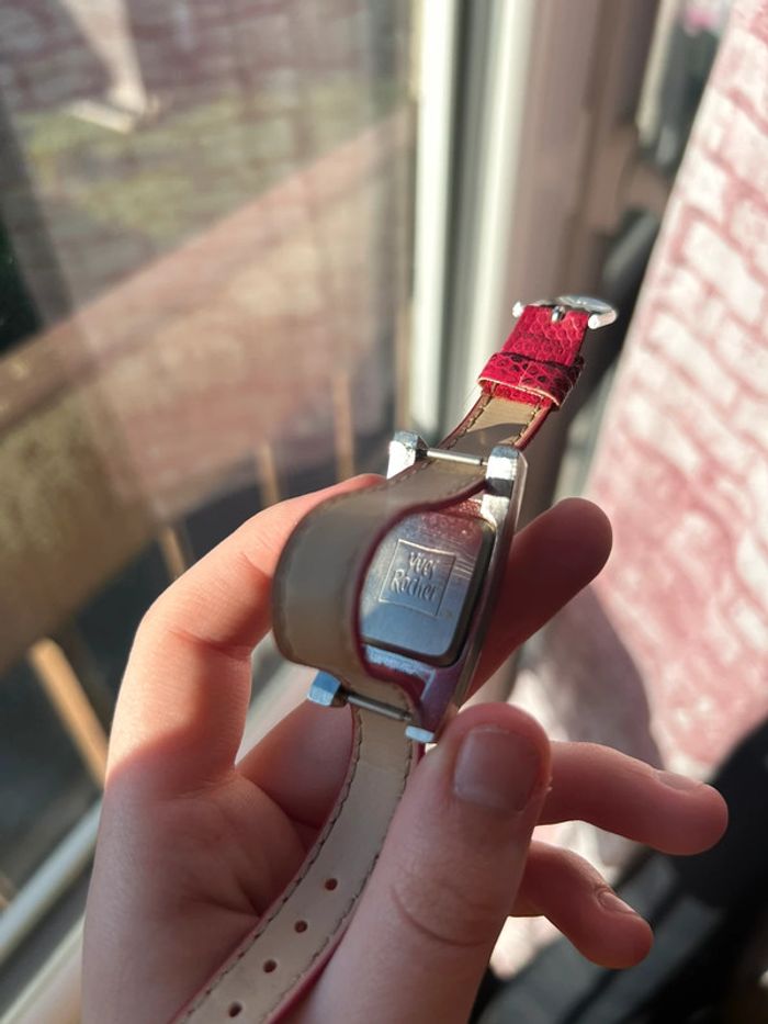 Montre rose - photo numéro 5