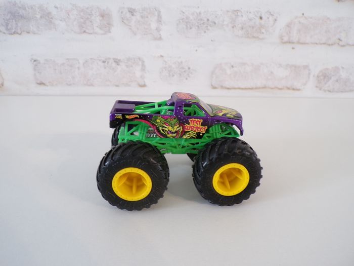 Monster trucks - Hot wheels - HotWheels - Test Subject (J17) - photo numéro 3