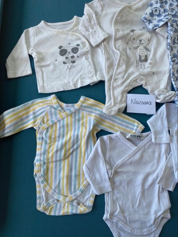 Lot de vêtements bébé garçon naissance - photo numéro 3