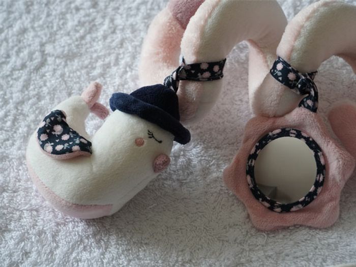 Spirale d'activités en velours rose/blanc/marine Sauthon pour bébé - photo numéro 2