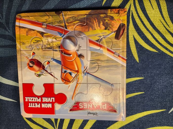 Livre mon petit livre puzzle planes disney enfant 5x9 pièces