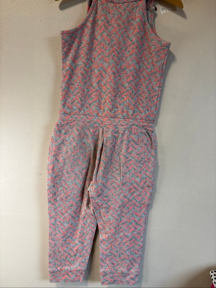 Combinaison fille taille 110 - photo numéro 4