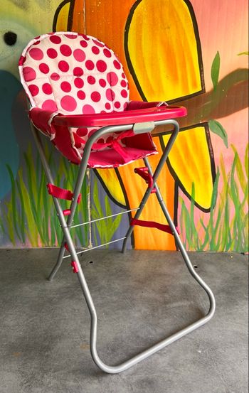 Chaise haute poupée  