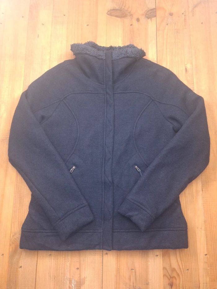 Veste the north face femme / taille M / bleu / brodé (231)
