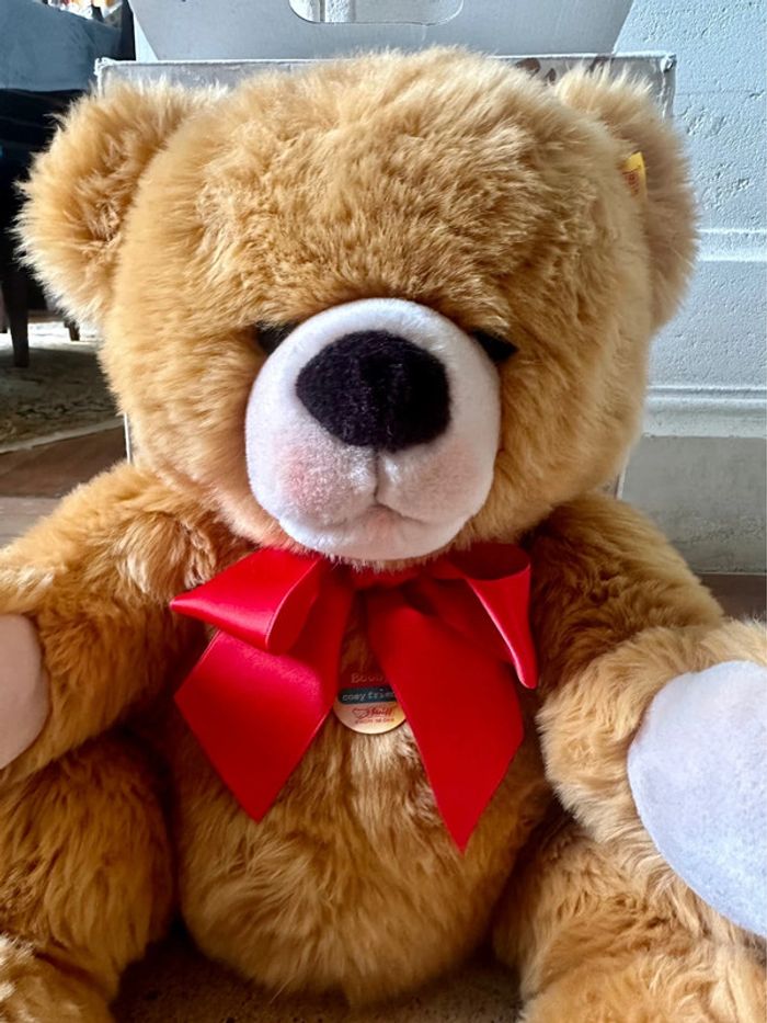 En boîte Neuf Gros Ours Steiff 50cm debout noeud rouge brun roux collection rare ancien énorme - photo numéro 2