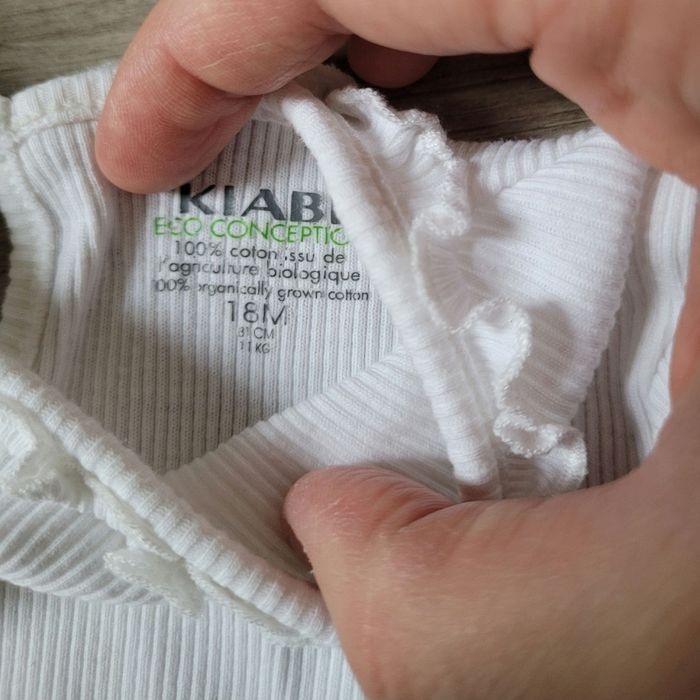 Ensemble combinaison courte et t-shirt manches longues  taille 18 mois - photo numéro 8