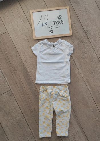 Ensemble pantalon fruit jaune et t-shirt uni blanc 12 mois