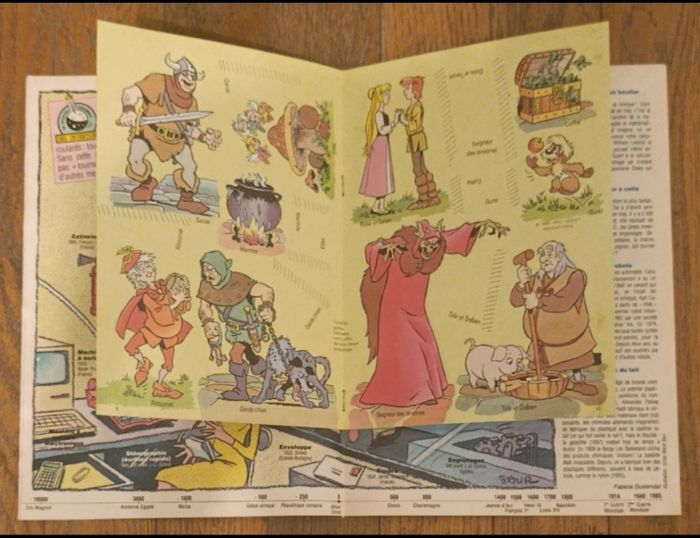 Ancien journal de Mickey avec cadeau 10 personnages Taram à monter N°1745 de 1985 vintage