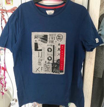 T-shirt bleu foncé avec motif gris IKKS 16 ans 100% coton