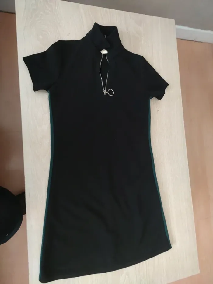Robe noir bande verte zip col liberto xs - photo numéro 2