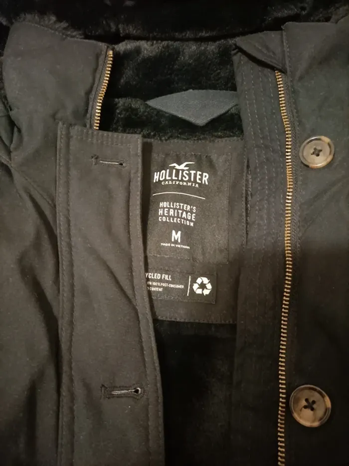 Manteau noir fourré Hollister taille M - photo numéro 2